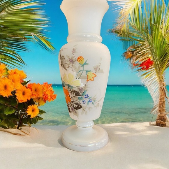 Antique Victorian Bristol Glass Vase - Picture 5 of 14